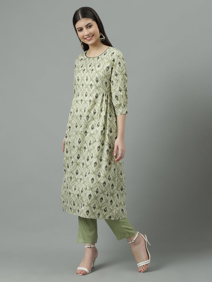 Women Green floral Printed Kurta with Trouser