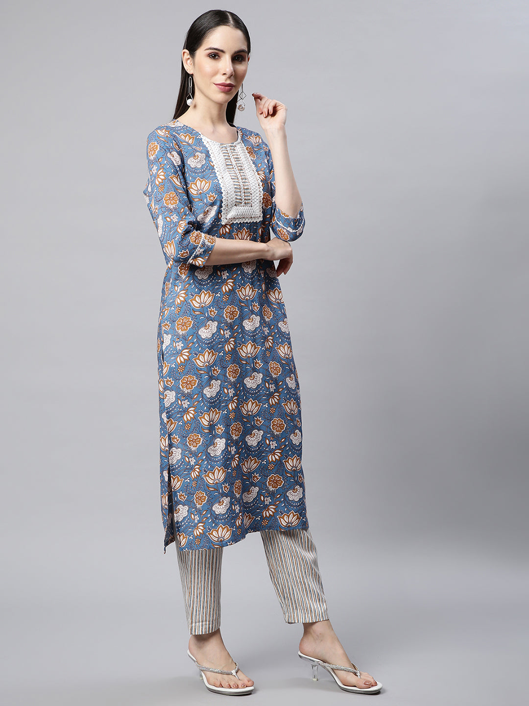 Women Blur Floral Print Kurta with Trousers and Dupatta