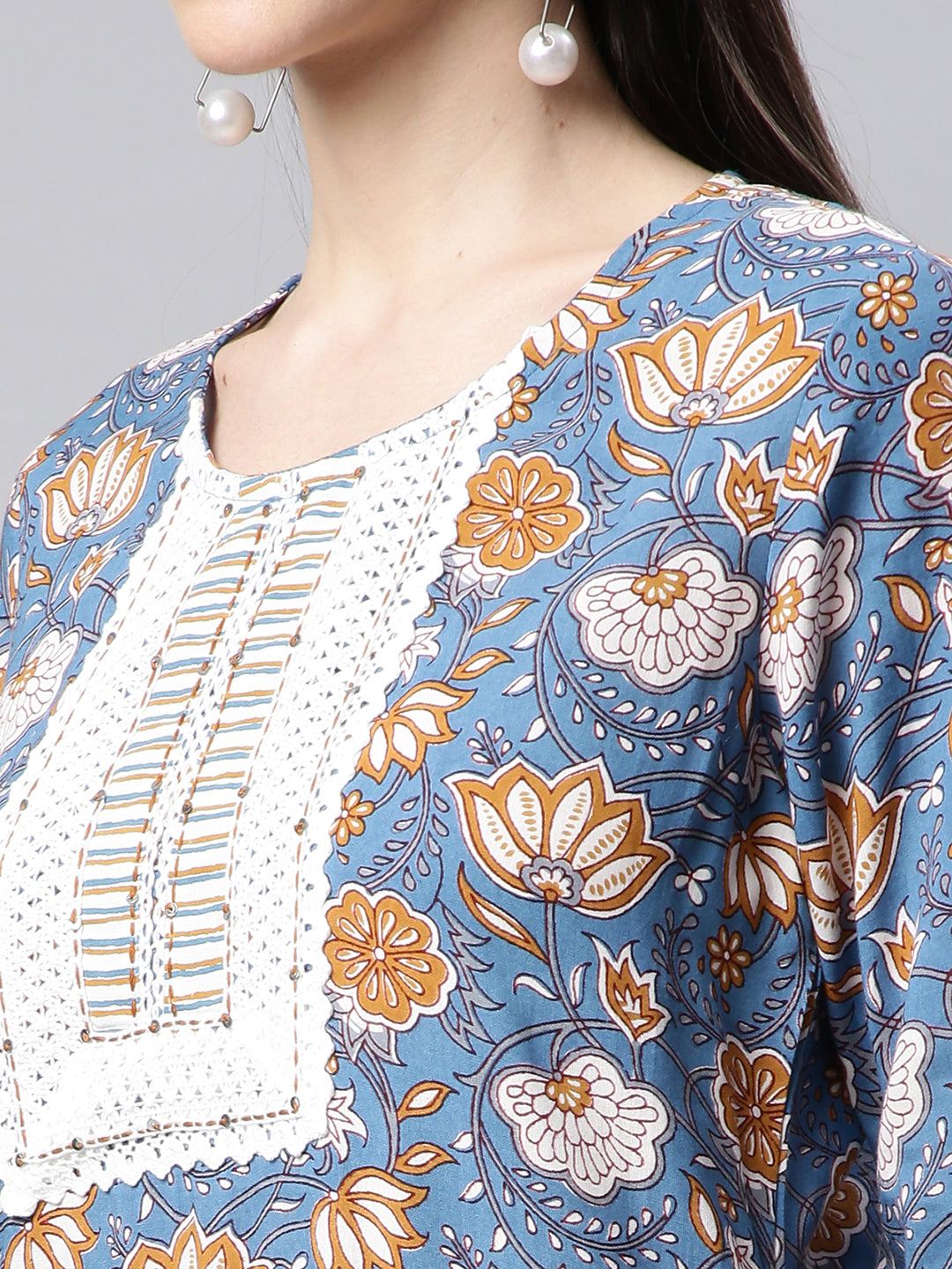 Women Blur Floral Print Kurta with Trousers and Dupatta