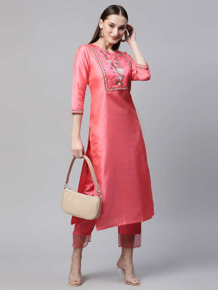Women Pink Embroidered Thread work Kurta with Trousers